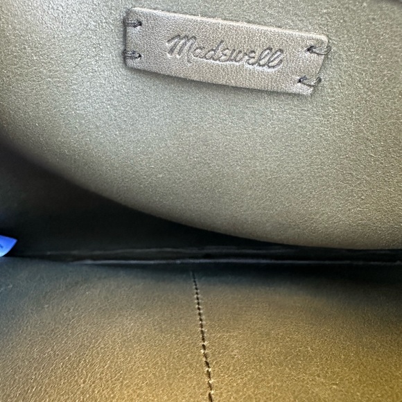 Madewell The Simple Crossbody Bag - Picture 7 of 10